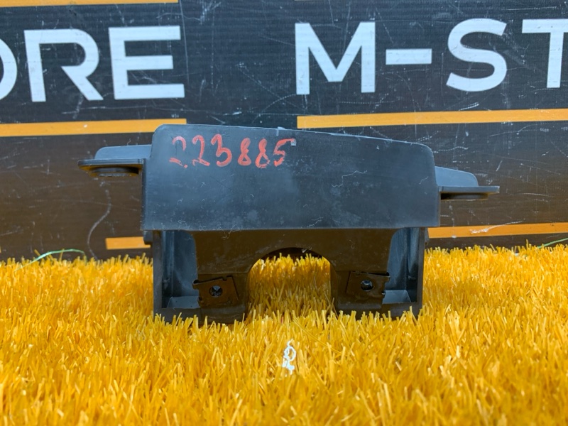 Кронштейн форсунки омывателя фары, 370 рублей, Красноярск