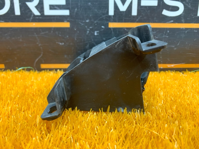 Кронштейн форсунки омывателя фары, 370 рублей, Красноярск