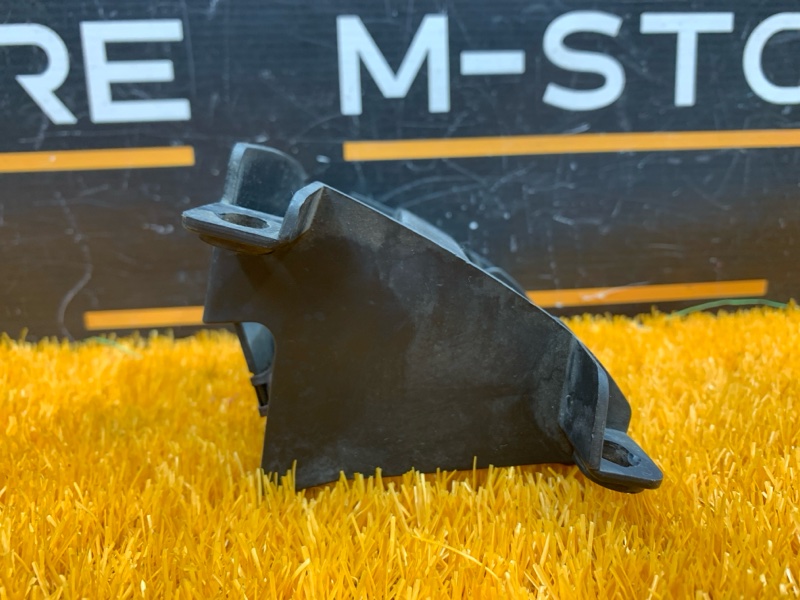 Кронштейн форсунки омывателя фары, 370 рублей, Красноярск