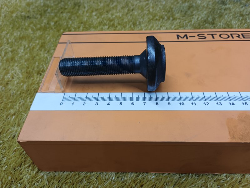 Болт привода, 200 рублей, Красноярск