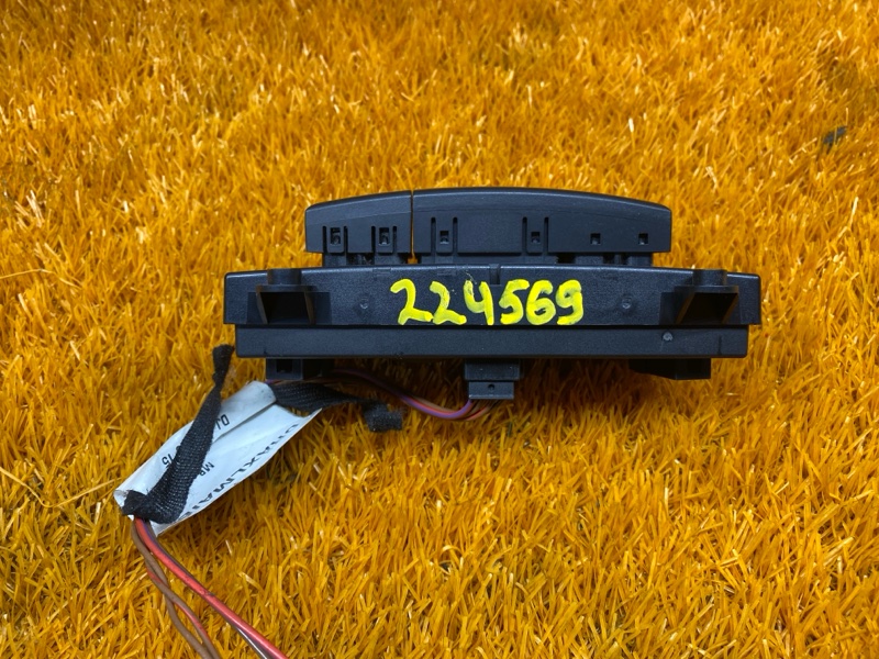 Кнопка включения парктроников, 350 рублей, Красноярск