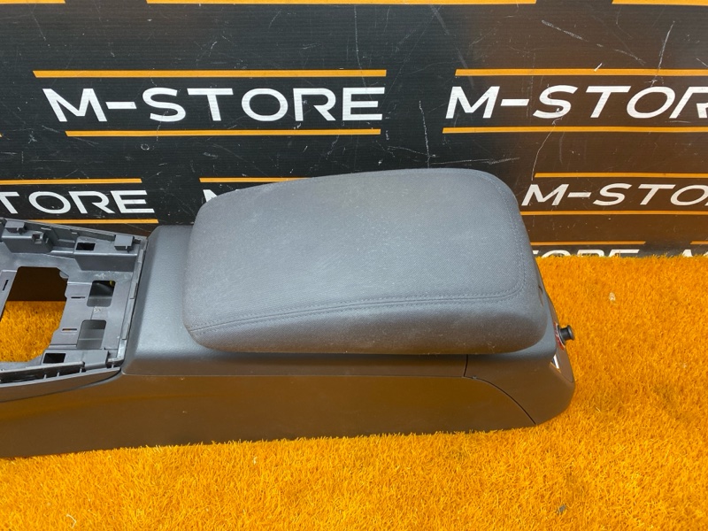 подлокотник, 4710 рублей, Красноярск