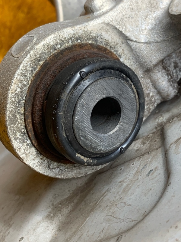 кулак поворотный, 1500 рублей, Красноярск