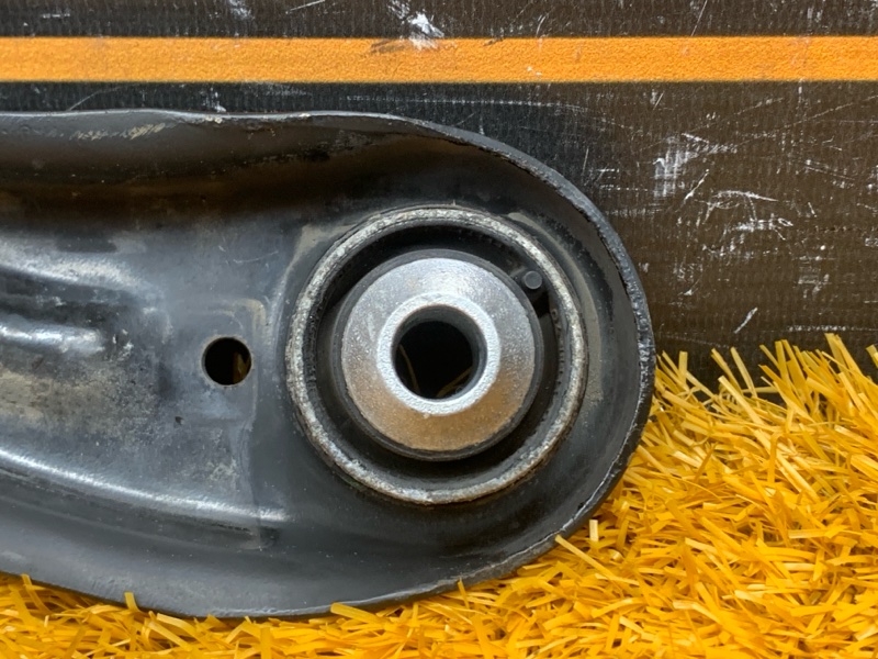 Рычаг подвески верхний, 1200 рублей, Красноярск