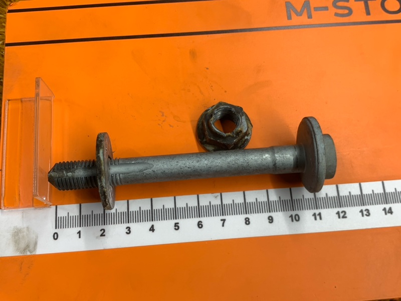 Болт развальный, 450 рублей, Красноярск