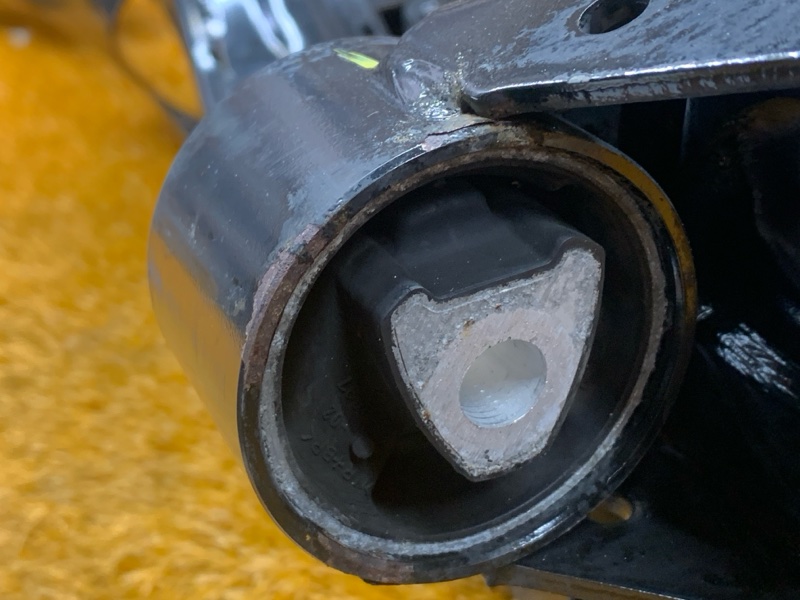 Балка поперечная (подрамник), 7850 рублей, Красноярск