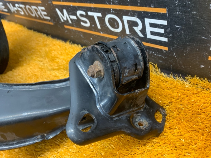 кулак поворотный, 11760 рублей, Красноярск