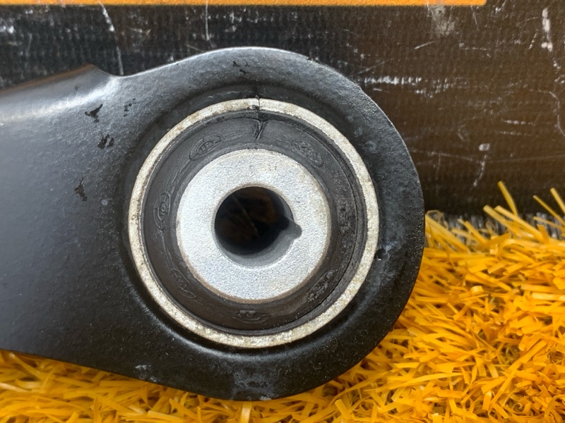 Рычаг подвески верхний, 2050 рублей, Красноярск