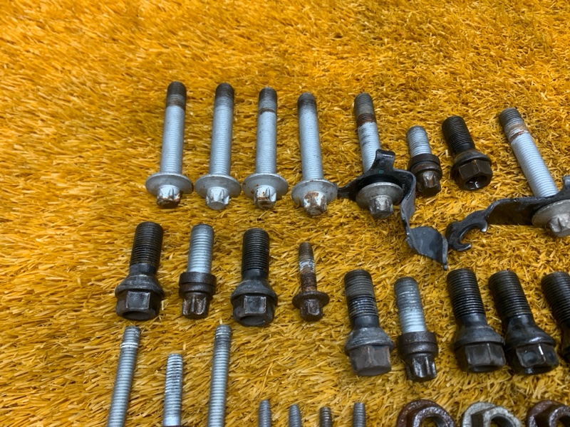 Болты и гайки задней подвески, 730 рублей, Красноярск