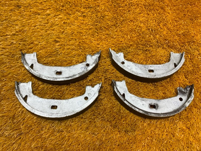 Колодки ручника, 500 рублей, Красноярск