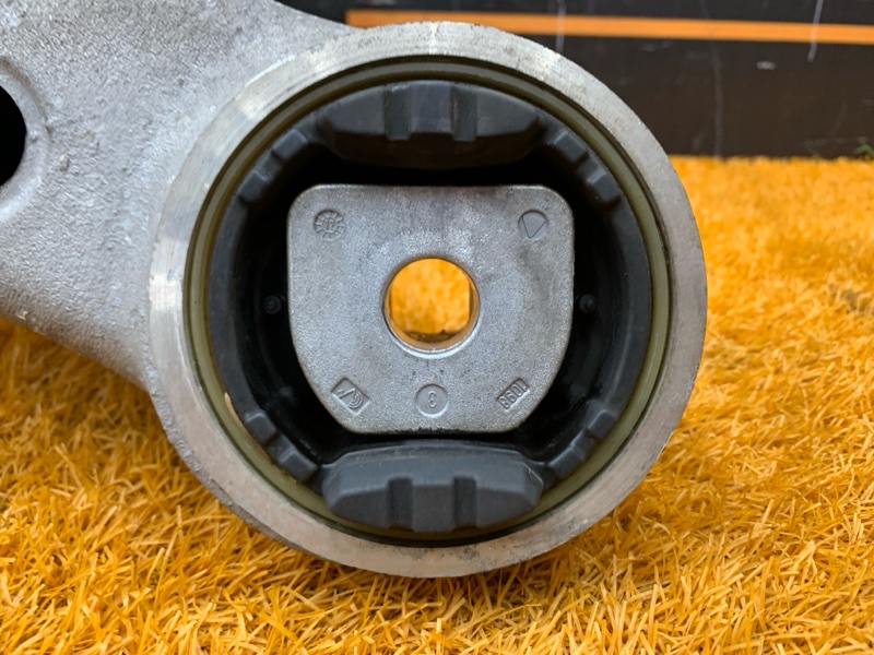 Балка поперечная (подрамник), 3150 рублей, Красноярск