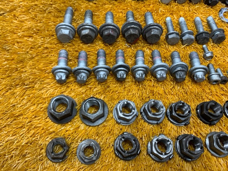 Болты и гайки задней подвески, 730 рублей, Красноярск