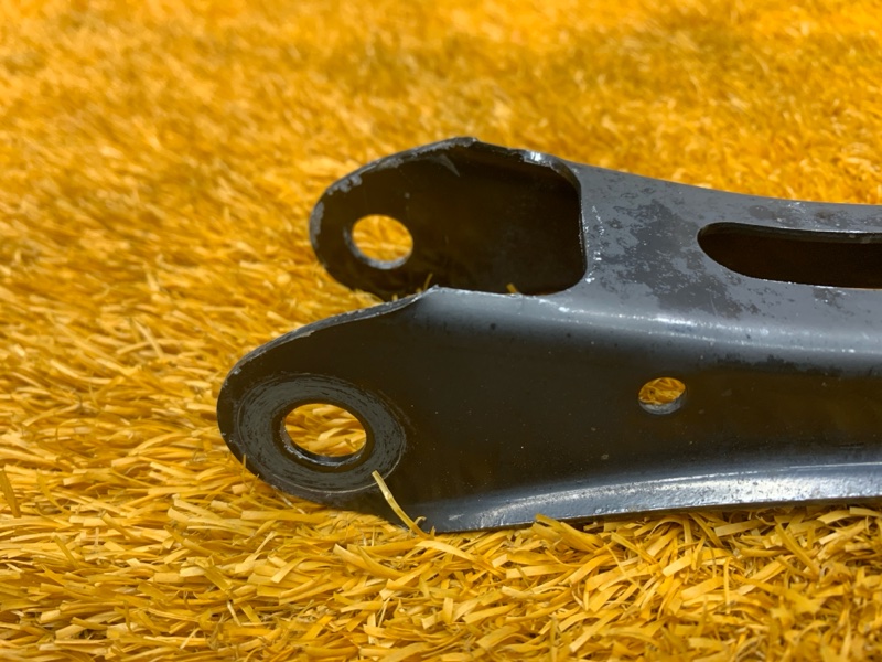 Рычаг подвески верхний, 500 рублей, Красноярск