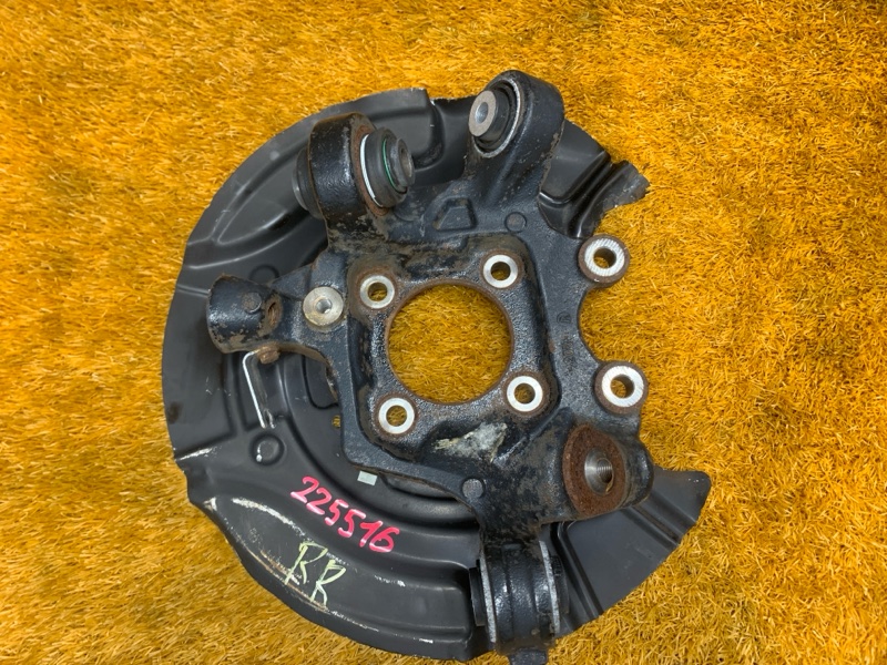 кулак поворотный, 2000 рублей, Красноярск