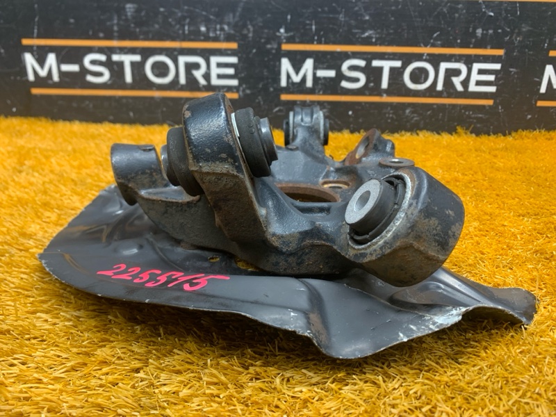 кулак поворотный, 2000 рублей, Красноярск