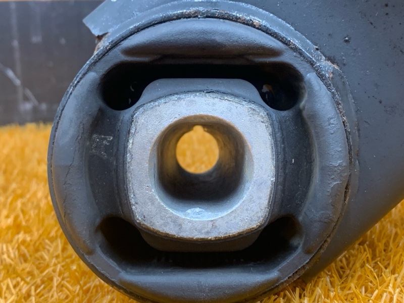 Балка поперечная (подрамник), 2370 рублей, Красноярск