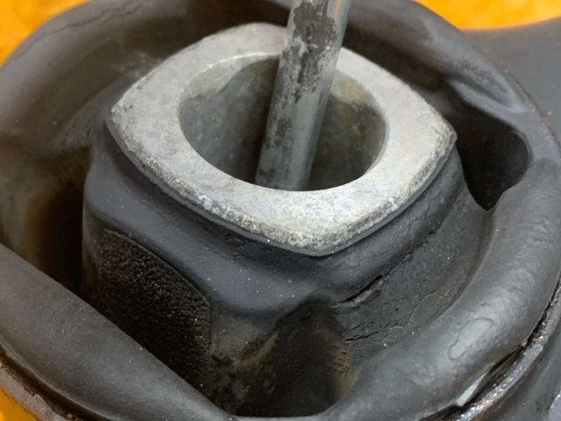 Балка поперечная (подрамник), 2370 рублей, Красноярск