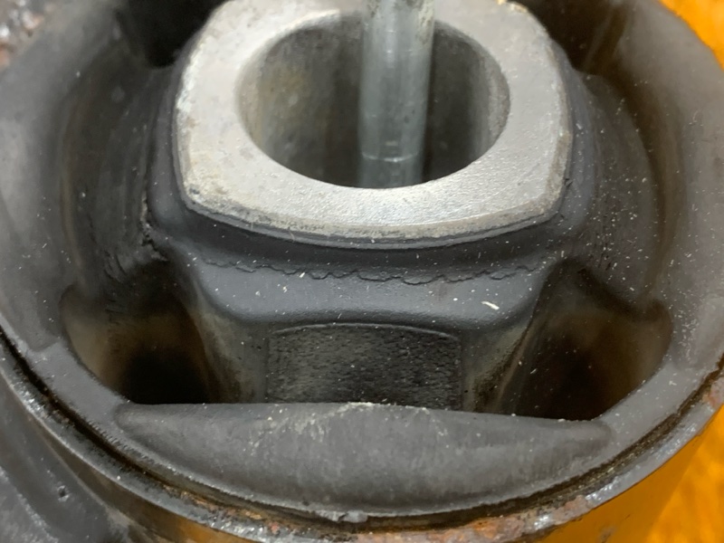 Балка поперечная (подрамник), 2370 рублей, Красноярск