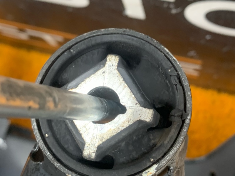 Балка поперечная (подрамник), 2370 рублей, Красноярск