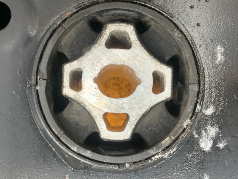 Балка поперечная (подрамник), 2370 рублей, Красноярск