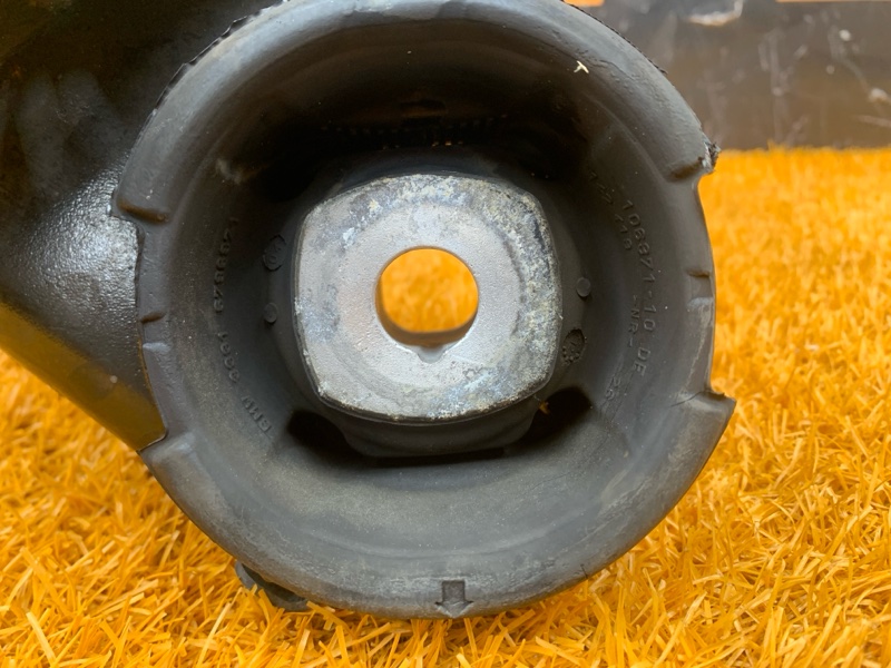 Балка поперечная (подрамник), 2370 рублей, Красноярск