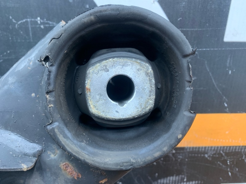 Балка поперечная (подрамник), 2370 рублей, Красноярск