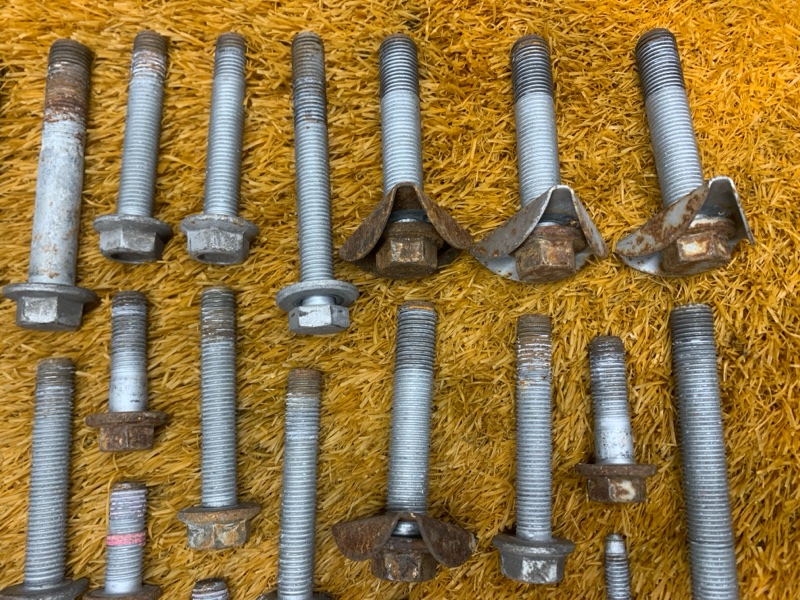 Болты и гайки задней подвески, 700 рублей, Красноярск