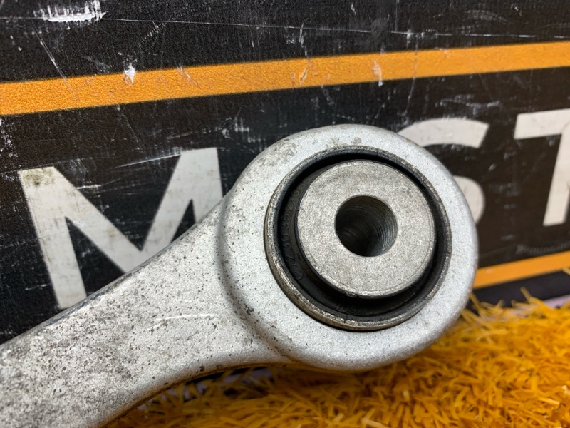 Рычаг подвески верхний, 500 рублей, Красноярск