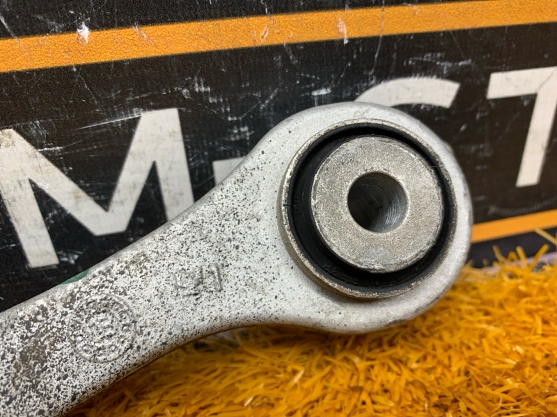 Рычаг подвески верхний, 500 рублей, Красноярск