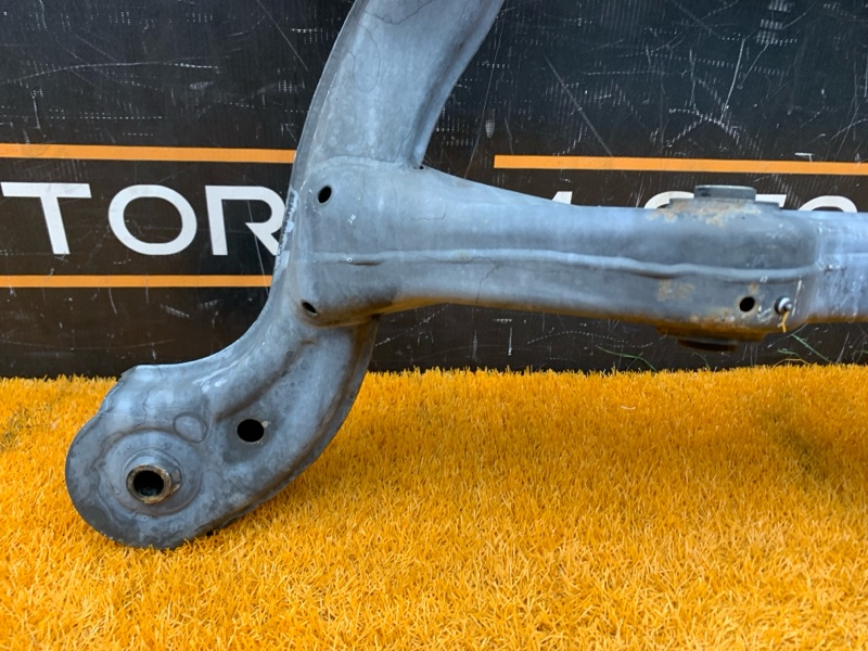 Балка поперечная (подрамник), 3800 рублей, Красноярск