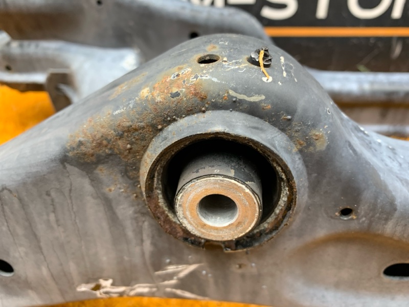 Балка поперечная (подрамник), 3800 рублей, Красноярск