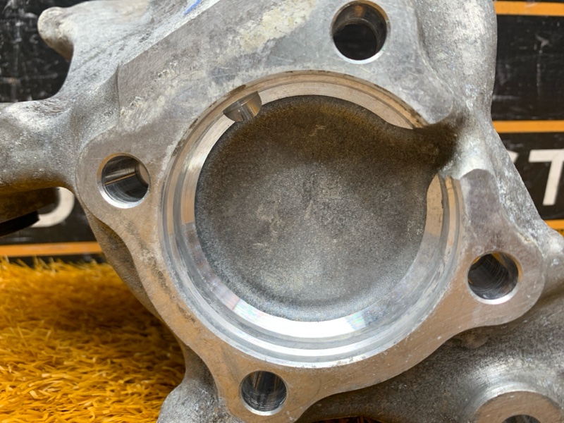 кулак поворотный, 2000 рублей, Красноярск