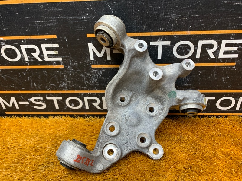 кулак поворотный, 2000 рублей, Красноярск