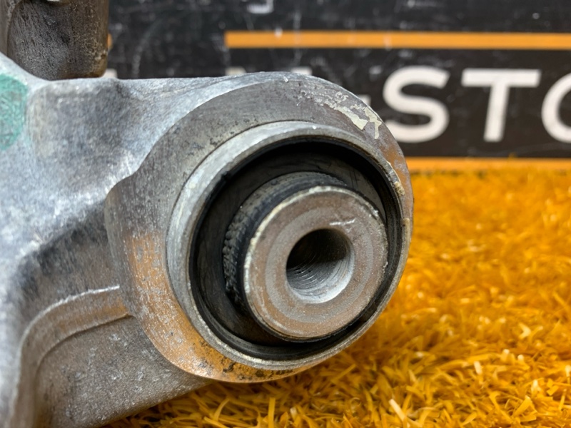 кулак поворотный, 2000 рублей, Красноярск