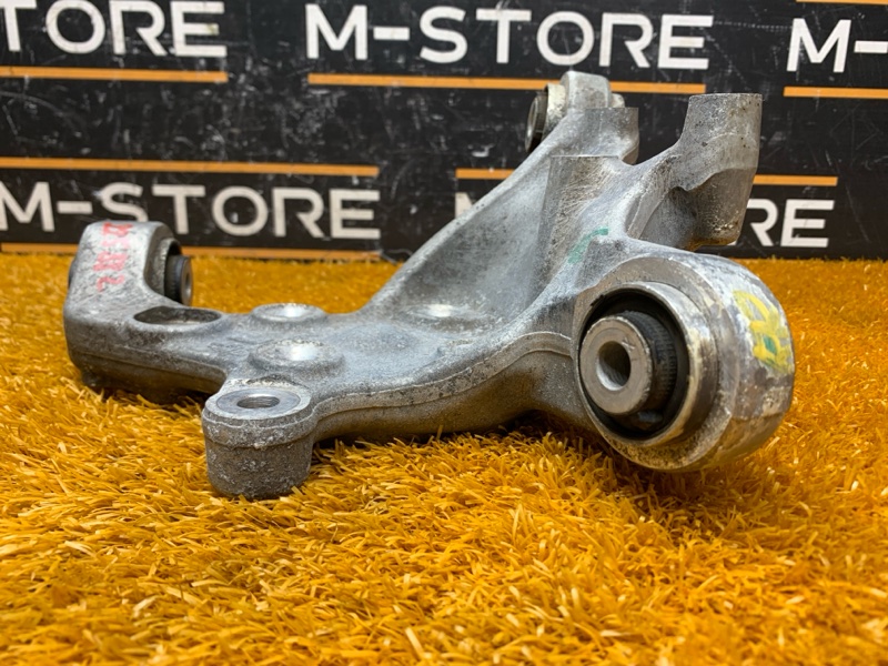 кулак поворотный, 2000 рублей, Красноярск