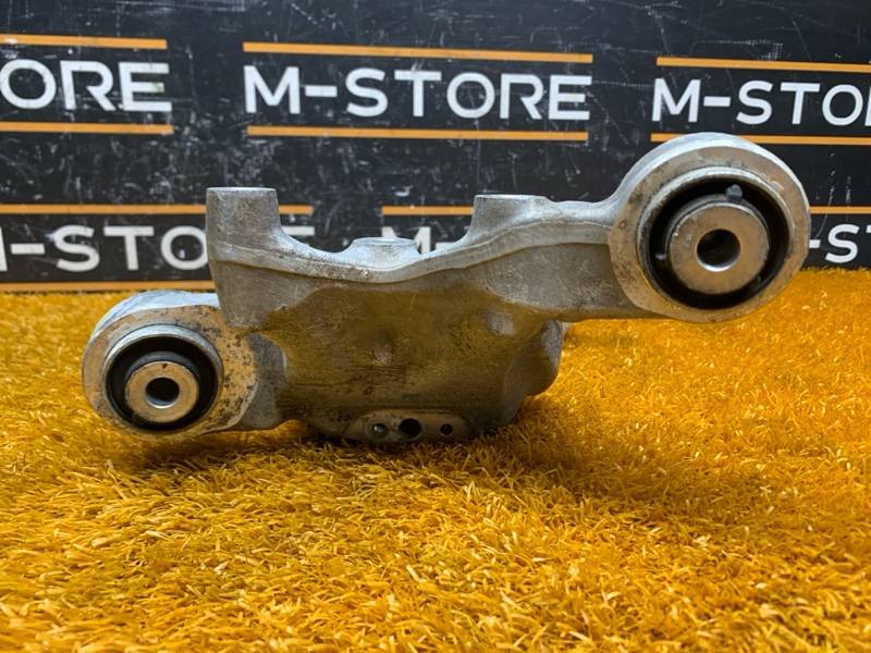 кулак поворотный, 2000 рублей, Красноярск