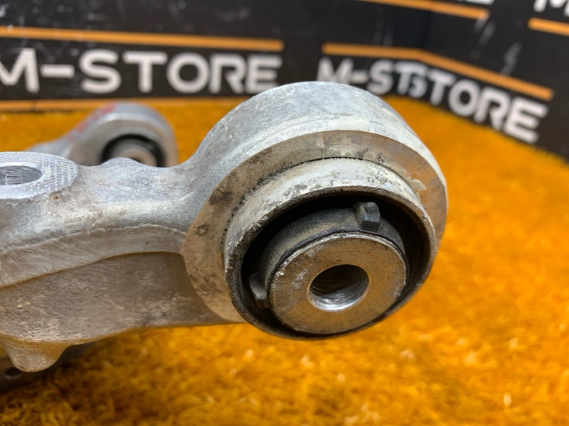 кулак поворотный, 2000 рублей, Красноярск