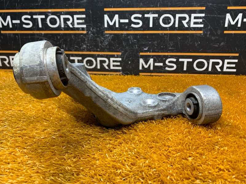 кулак поворотный, 2000 рублей, Красноярск