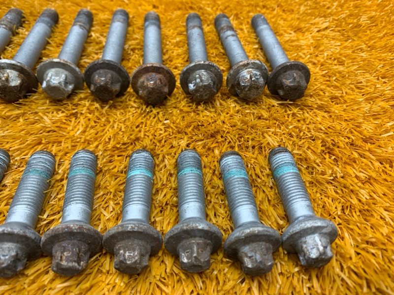 Болты и гайки задней подвески, 1000 рублей, Красноярск