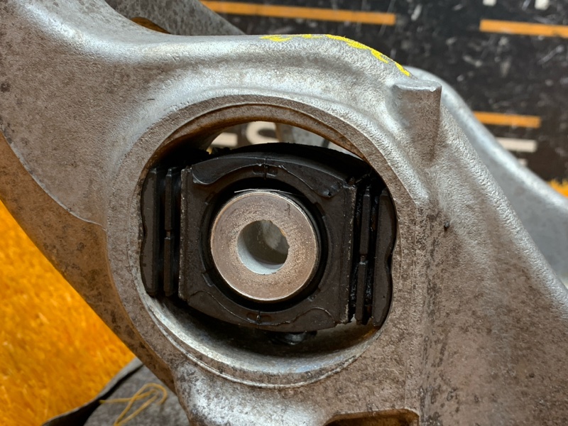 кулак поворотный, 1490 рублей, Красноярск