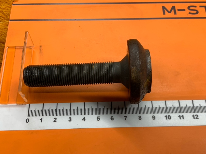 Болт привода, 200 рублей, Красноярск