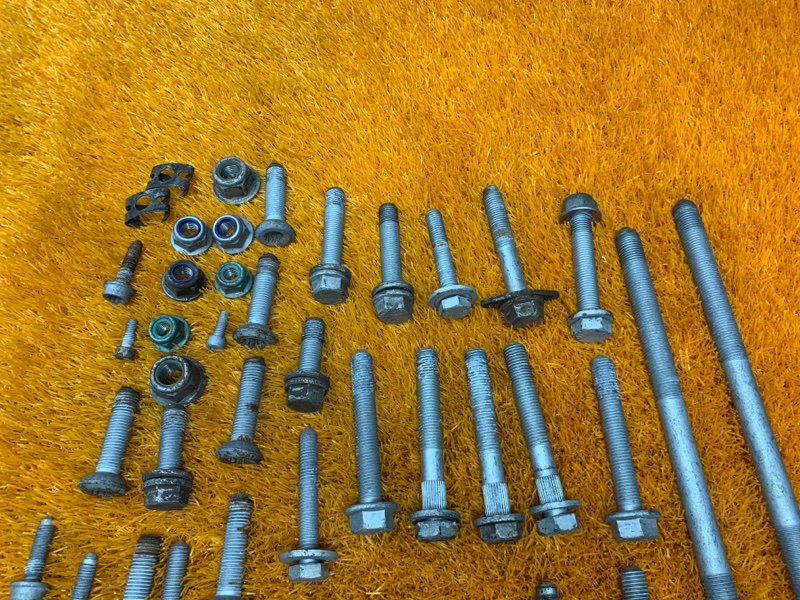 Болты и гайки задней подвески, 730 рублей, Красноярск