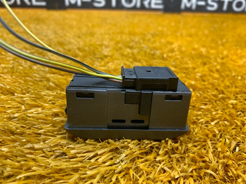 Кнопка люка, 400 рублей, Красноярск