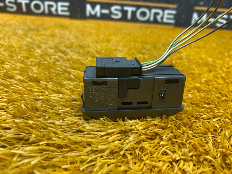 Кнопка люка, 400 рублей, Красноярск