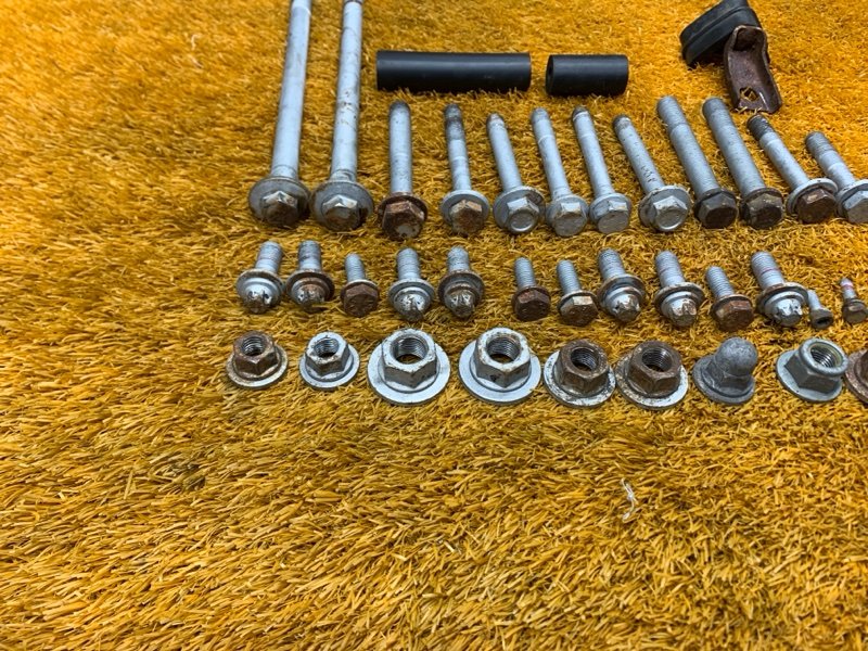 Болты и гайки задней подвески, 730 рублей, Красноярск