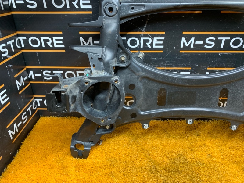 Балка поперечная (подрамник), 10200 рублей, Красноярск