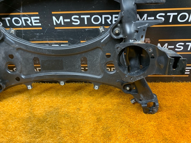 Балка поперечная (подрамник), 10200 рублей, Красноярск