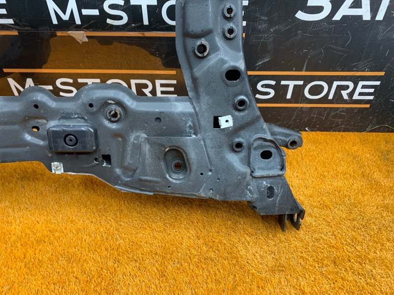 Балка поперечная (подрамник), 9000 рублей, Красноярск