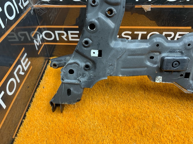 Балка поперечная (подрамник), 9000 рублей, Красноярск