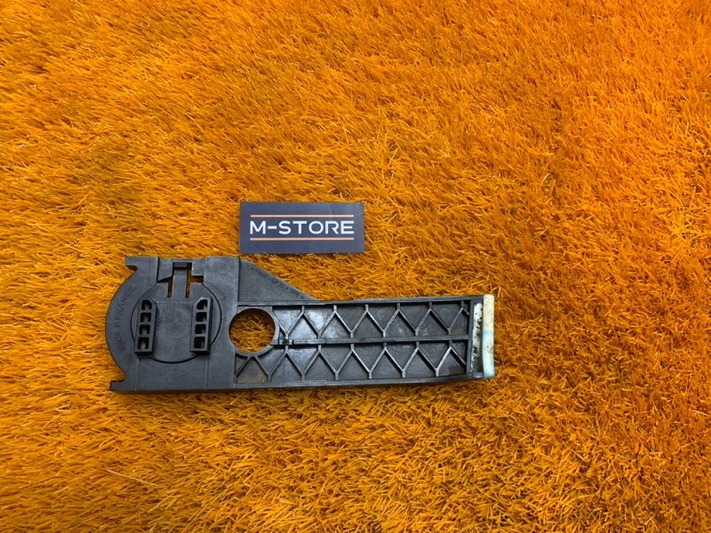 Кронштейн радиатора, 1130 рублей, Красноярск